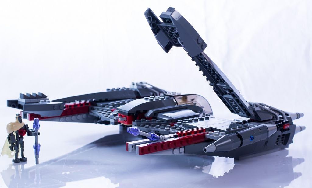 LEGO Star Wars 7673 - MagnaGuard Starfighter
