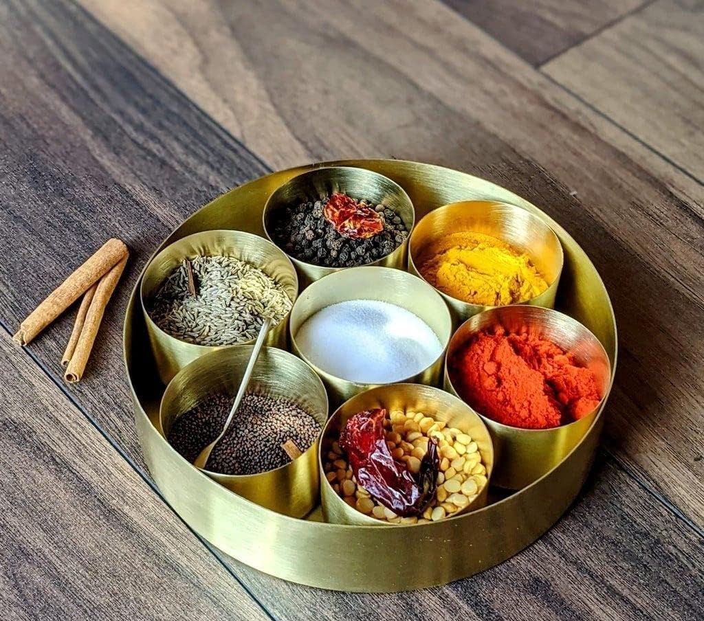 Masala-Box-Set aus reinem Messing, mit Löffel, 80 ml, für Lebensmittel, Gewürz, Aufbewahrungsbox, Ma