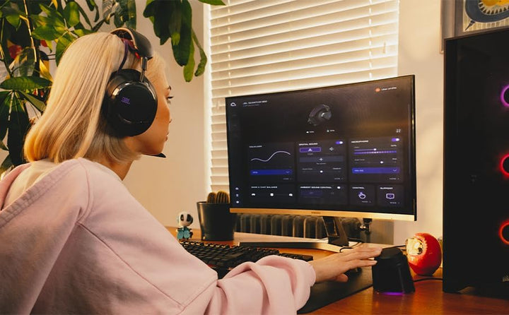 JBL Quantum 950 Kabelloses Multi-Plattform-Bluetooth-Gaming-Headset mit JBL Quantum Raumsound und He