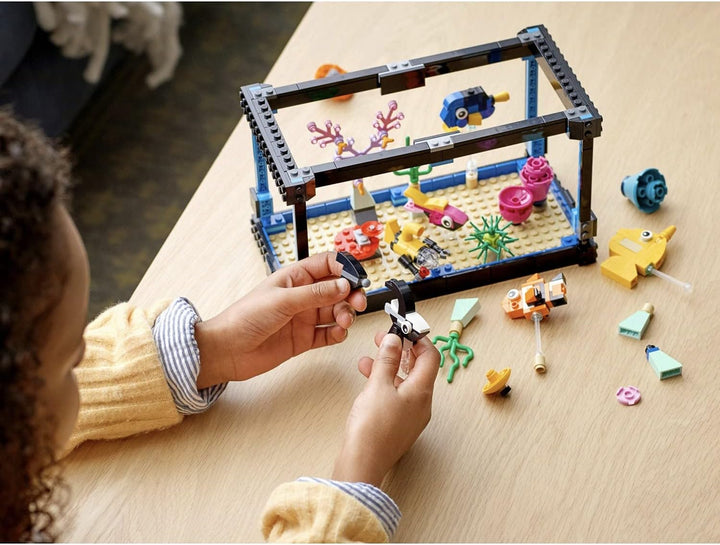 LEGO 31122 Creator 3 in 1 Aquarium Staffelei & Schatztruhe | 3 Modelle in 1 Set