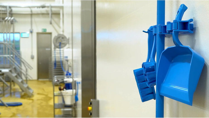 Vikan Hygienisches Hi-Flex Wandhalterungssystem, rot