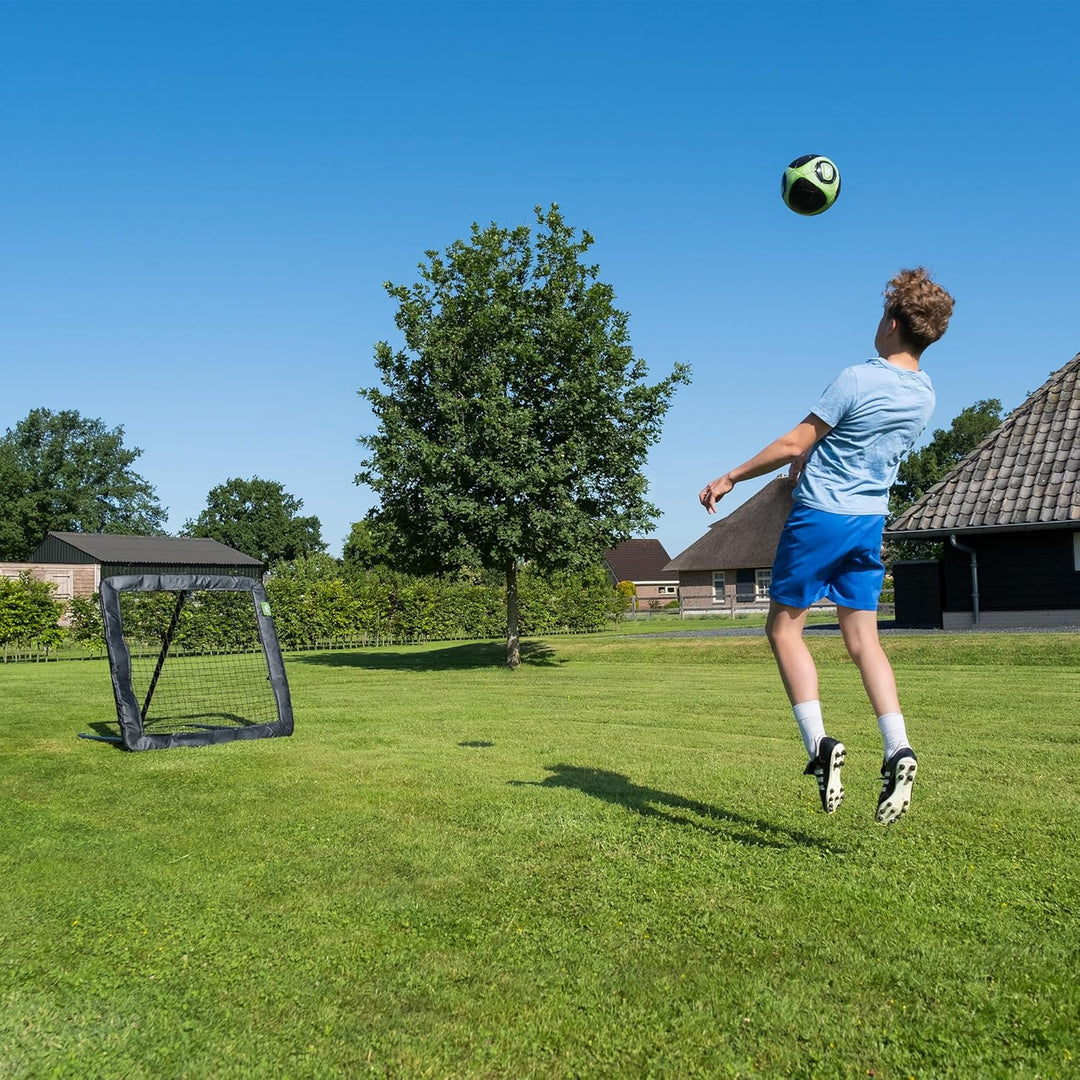 EXIT Toys Kickback Multisport Rebounder, Verstellbare Winkel, Leicht & Tragbar, Multi-Sport Einsatz