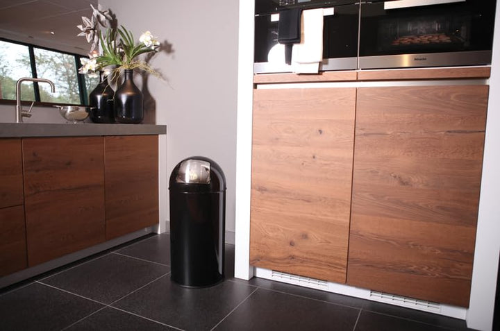 PROREGAL Abfallbehälter mit Pushdeckel & Inneneimer aus Metall | 40 Liter, HxBxT 74x34x34cm | Schwar
