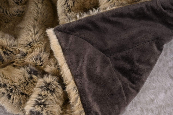 Wohnen & Accessoires GmbH & Co. KG Felldecke, Webpelzdecke Zobel Caramel 260x300 Felldecke 260x300cm