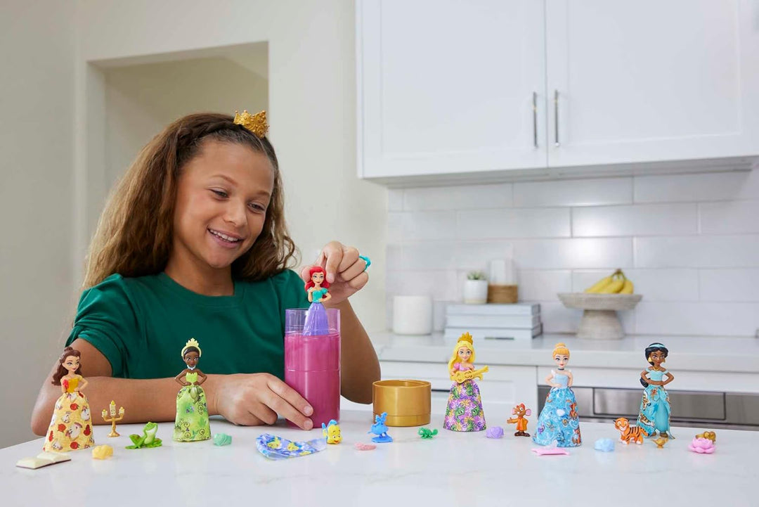 DISNEY PRINZESSIN Color Reveal-Puppen - 6 Überraschungen, Wasseraktiviert, Zubehör, für Kinder ab 3