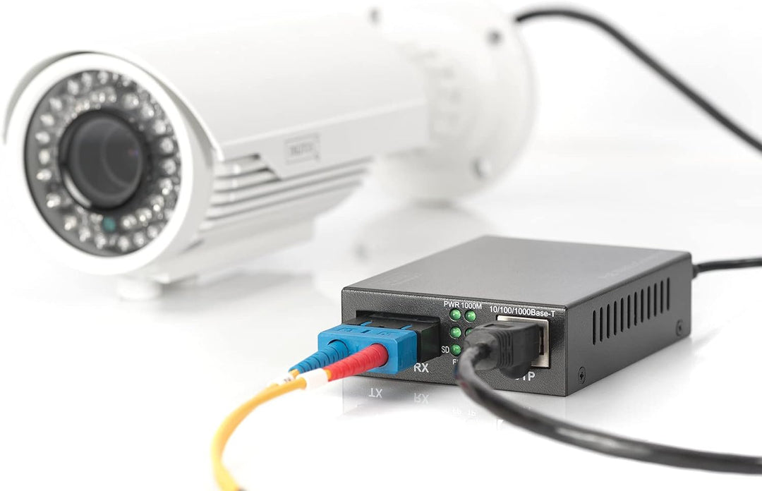 DIGITUS Medienkonverter - SM - Gbit Ethernet - RJ45 / SC - 1310nm Wellenlänge - Bis 20km - Mit PoE-I