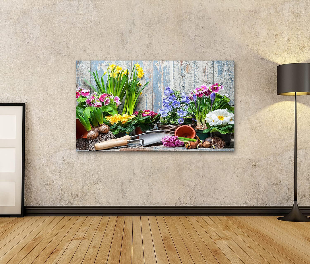 islandburner Bild auf Leinwand Blumengarten Bunte Blumen Töpfe Erde Vor Holzwand Bilder Wandbilder P