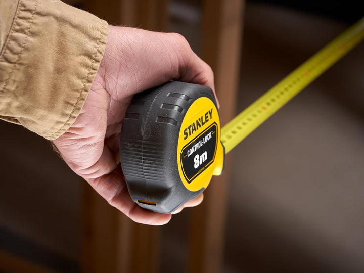 Flexómetro Control -Lock STANLEY® 8mx25mm