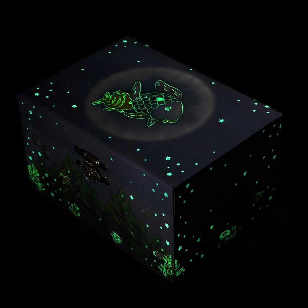 Original Trousselier Paris TROUS91066 - Regenbogenfisch - Schatztruhe - Spieluhr - Ideales Kinderges