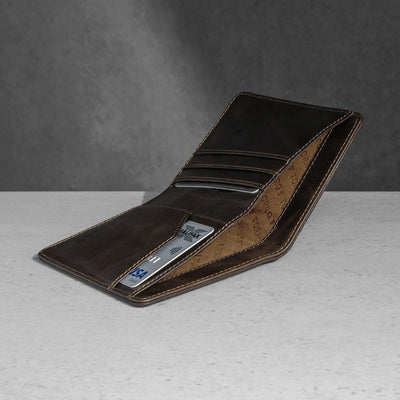 TORRO Herren Geldbörse - Premium-Echtleder-Geldbörse mit RFID-Schutz Slim Bi-Fold Dunkelbraun, Slim