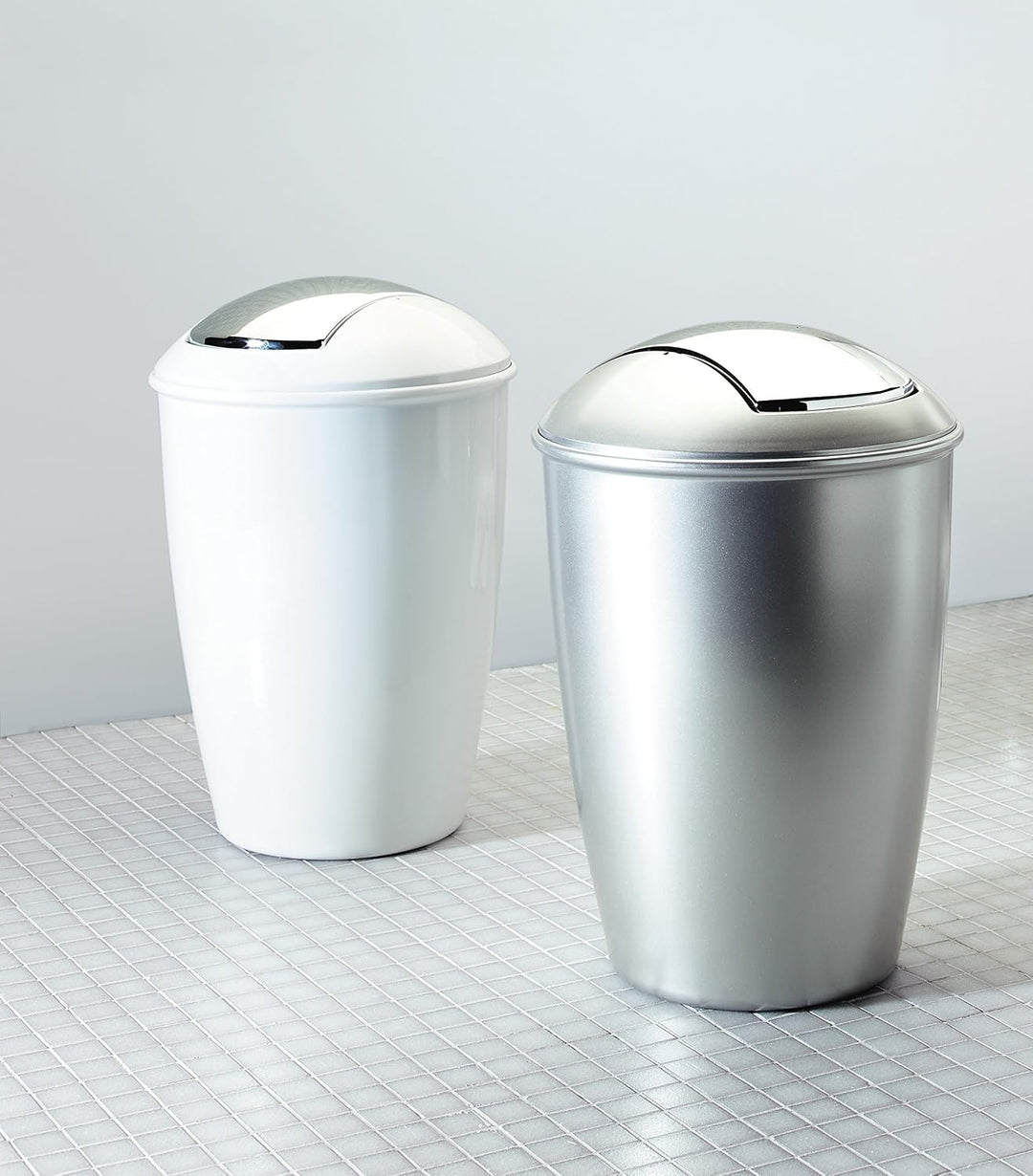 Spirella Kosmetikeimer Atlanta mit Schwingdeckel 5 Liter (ØxH): 20 x 30 cm Silber, Silber