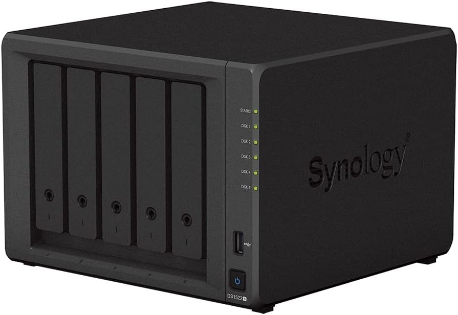 Synology DS1522+ 5-Bay DiskStation NAS AMD Ryzen R1600 8GB Ram 4xRJ-45 1GbE LAN-Port, Bundle mit 5x1