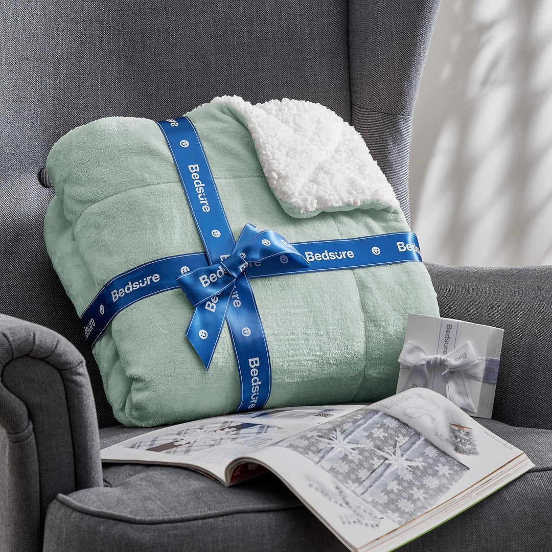 BEDSURE Kuscheldecke - Warm Sherpa Wolldecke & Sofadecke, Flauschig Sofaüberwurf Decke, Dicke Couchd
