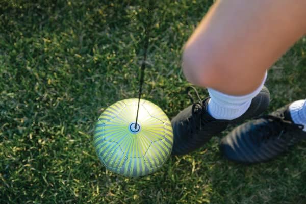 SKLZ Star-Kick Football Rebounder, Football Training Equipment, Kick Trainer Einheitsgrösse Volt, Ei