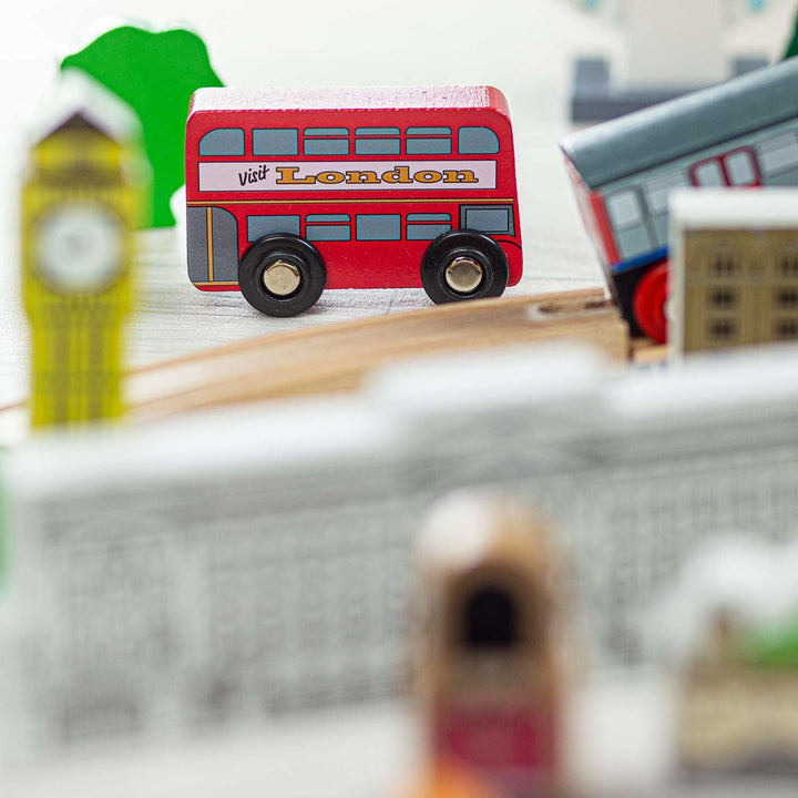 Tidlo Wooden City of London Figure of Eight Train Set
