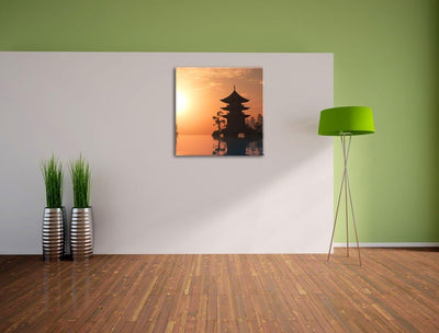 Chinesisches Haus am See, Format: 70x70 als Leinwandbild, tolle Bilder fertig auf Holzrahmen gespann