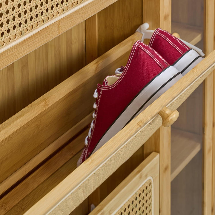 Relaxdays Schuhschrank, 5 Fächer, Bambus Schuhregal, 127x95x19 cm, für 9 Paar, 3 Klappen, schmaler S