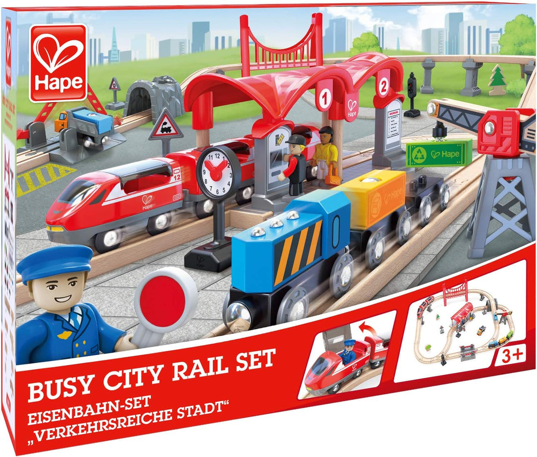 Hape Eisenbahn-Set „Verkehrsreiche Stadt Komplettes Eisenbahn-Set aus Holz zum Themenbereich Stadt f