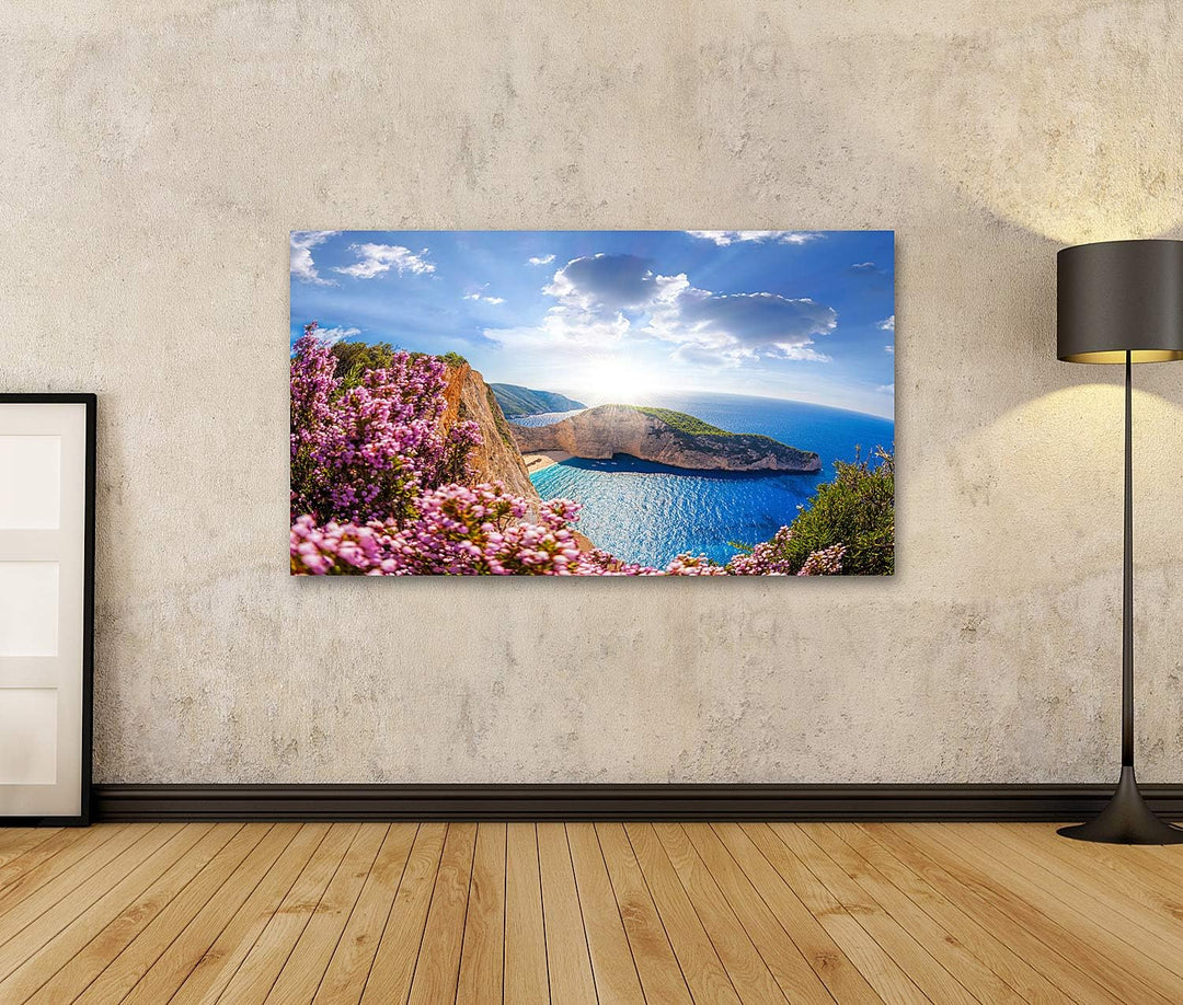 islandburner Bild auf Leinwand Navagio Strand Schiffswrack Blumen Blauer Himmel Insel Zakynthos Grie