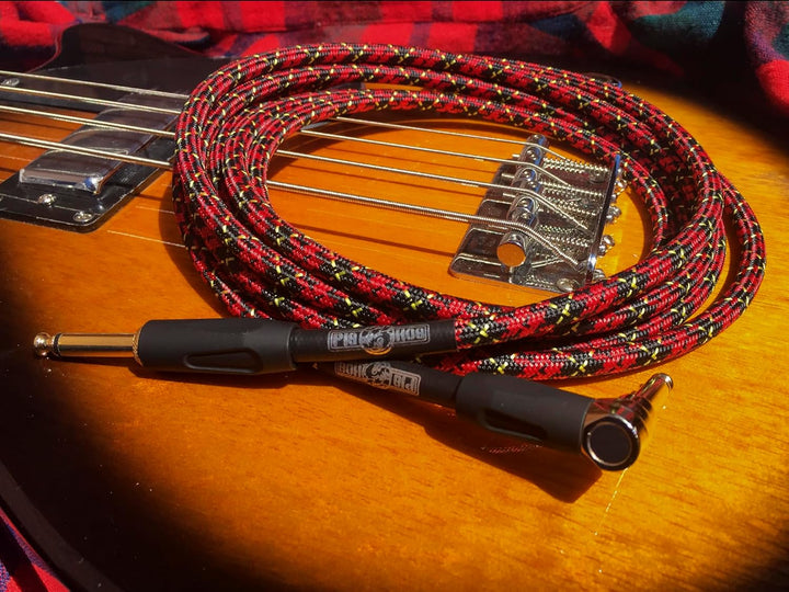 Pig Hog Gitarren-Instrumentenkabel, rechtwinklig, 6,35 mm auf 6,35 mm Schottenkaro 10 feet Schottenk