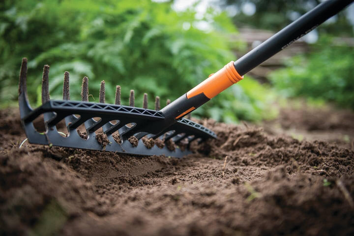 Fiskars Rechen mit 12 Zinken, Werkzeugkopf, Breite: 41 cm, Glasfaserverstärkte Kunststoffzinken, Sch