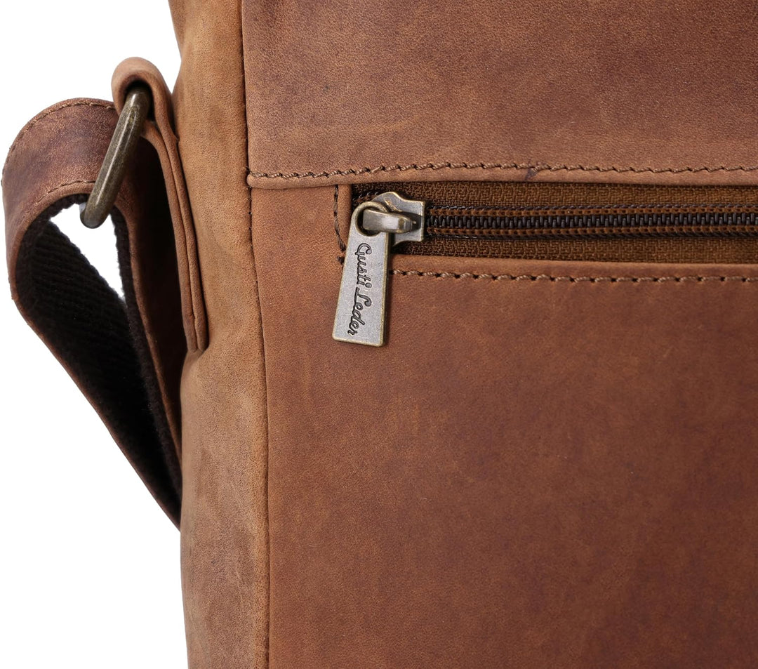 Gusti Leder Ledertasche Herren Reign - Handgefertigte Umhängetasche Herren Leder für Büro & Alltag -