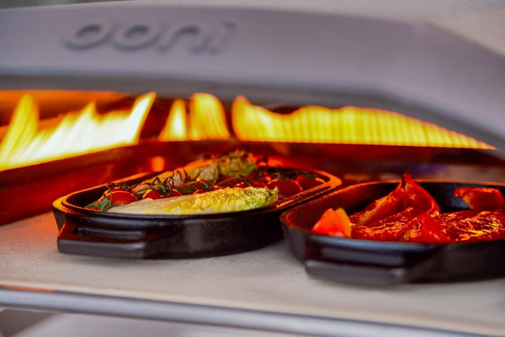 Ooni Grizzler Pfanne aus Gusseisen, Grill-Bratpfanne, 31 cm x 16 cm, Grillplatte mit abnehmbarem Gri