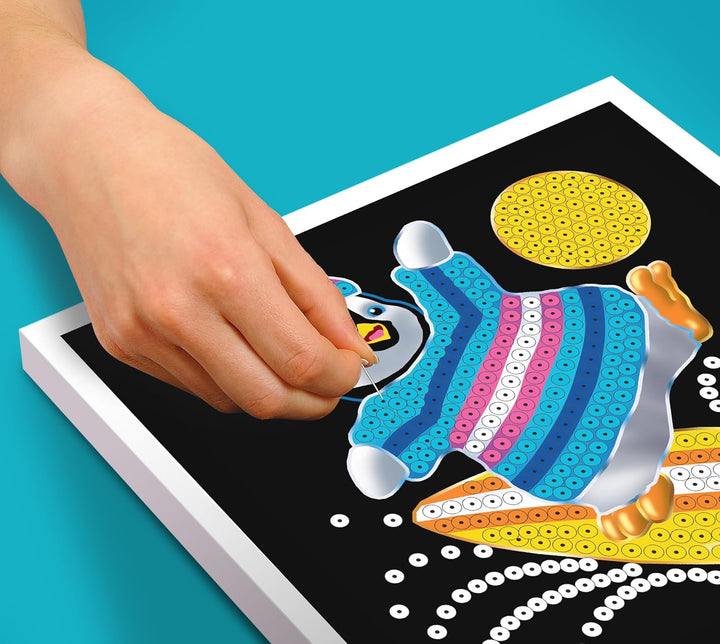 Kitfix - Sequin Art® 60 - Pinguin - Paillettenbild für Kinder- 20 x 20cm - 60min Bastelprojekt - Bas
