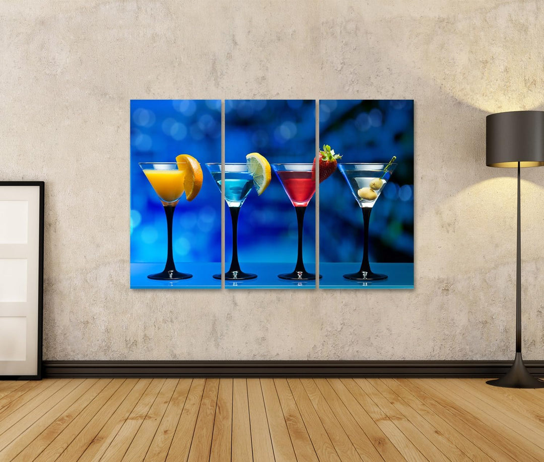 islandburner Bild auf Leinwand Verschiedene Cocktails Garniert Mit Früchten Auf Glastisch In Bar Bil