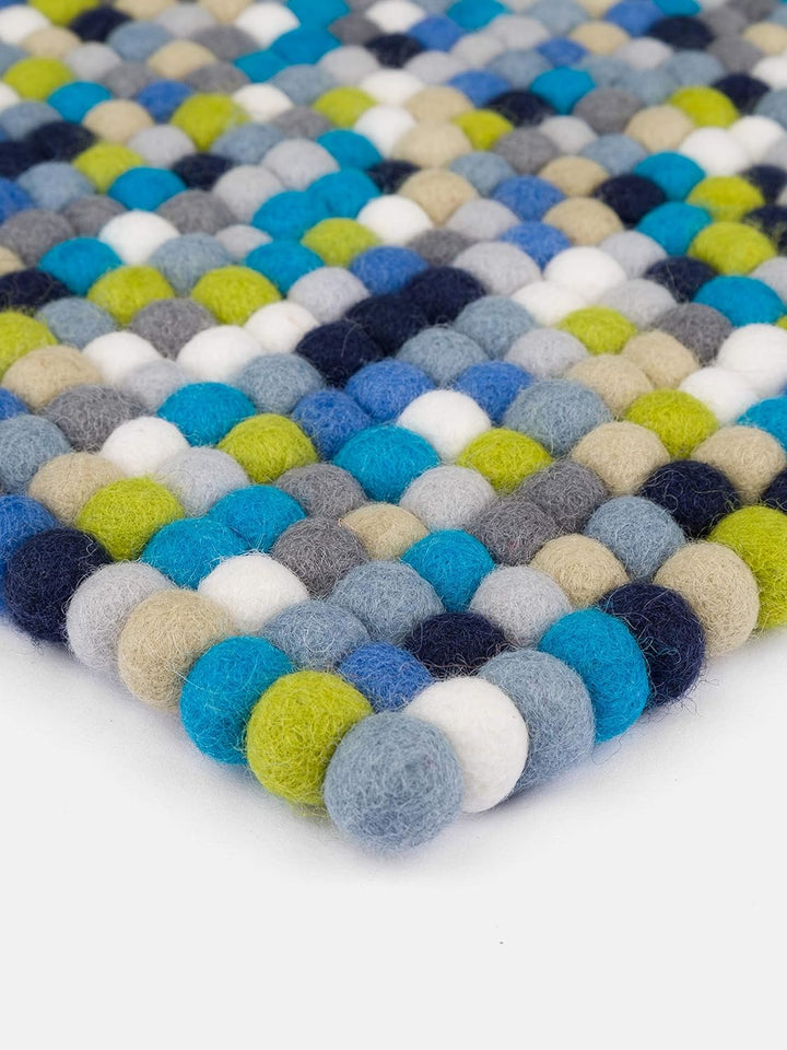 myfelt Filzkugel Sitzauflage Stuhlauflage - Fritz - 36x36 cm, bunt