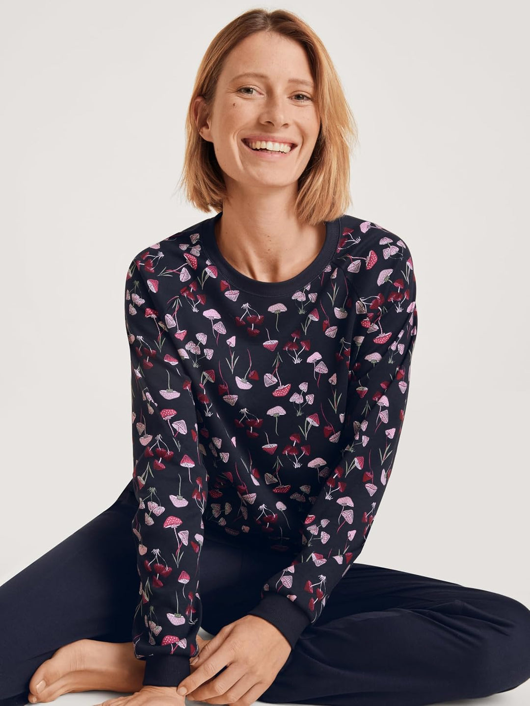 CALIDA Midnight Mushrooms Bündchen-Pyjama, Schlafanzug Damen, aus 100% Dicker Baumwolle 40-42 Scandi