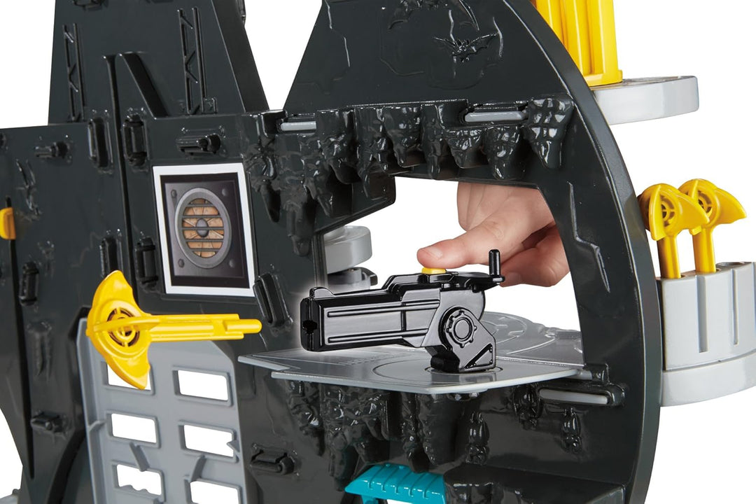 Imaginext X7677 Batman Batcave Playset with Batman and Robin Figures, Command Centre, Darts Launcher