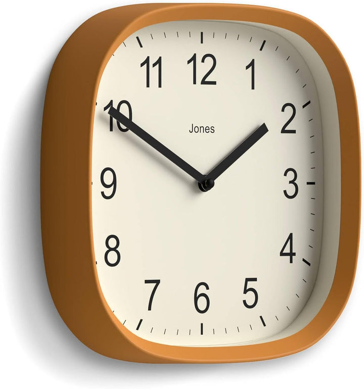JONES CLOCKS® Sprite wanduhr | Moderne Retro abgerundete quadratische Uhr | 25cm | Senfgelb | Leicht