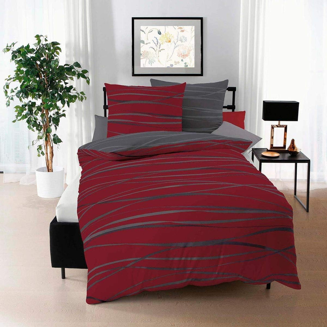 Kaeppel Wende- Bettwäsche 'Motion' Mako-Satin rubinrot Grösse, 2 Stück , 135x200 cm (80x80 cm) 135x2