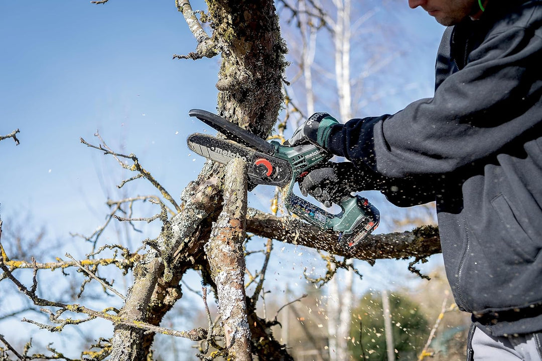Metabo Akku Gehölzsäge (Holzsäge ohne Akku, kleine Kettensäge 15 cm, ohne metaBox, Gartensäge) 60085