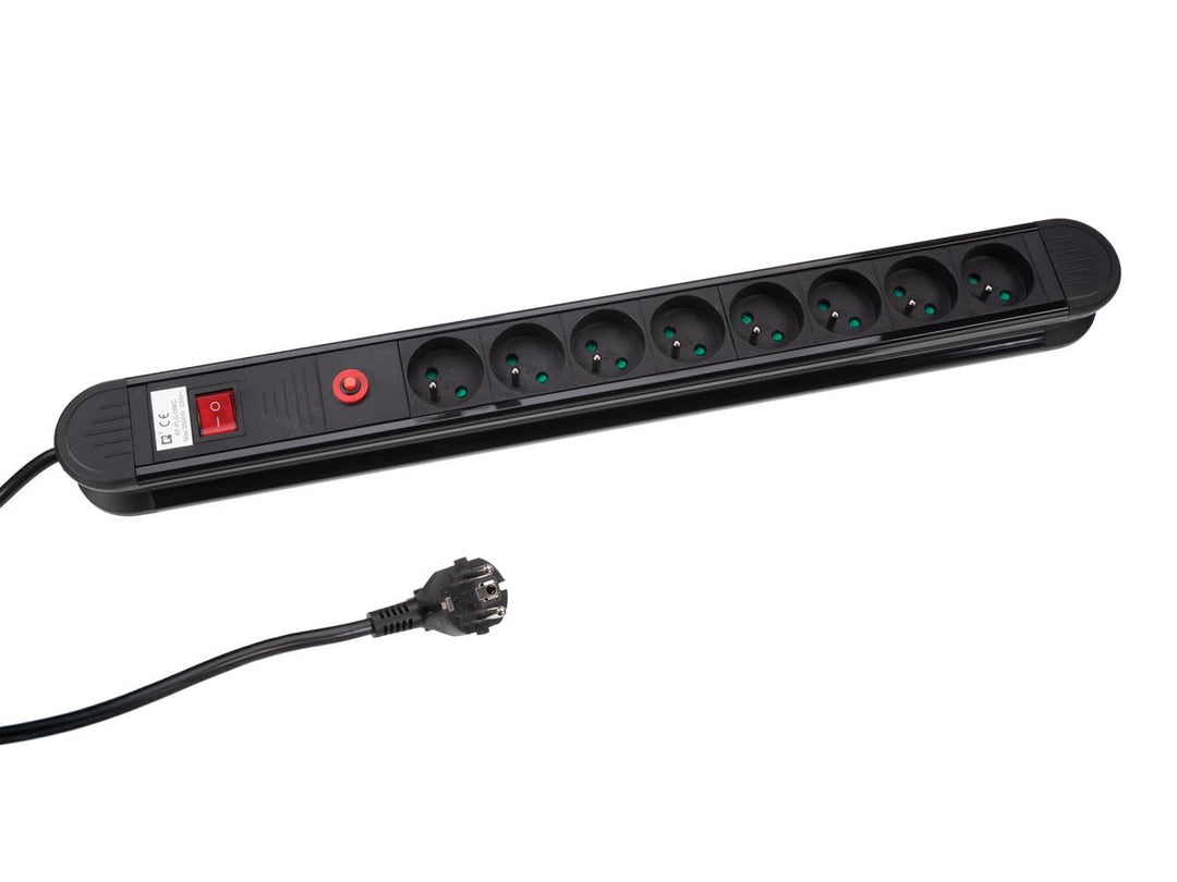 Perel Steckdosenleiste mit Schalter, Überlastschutz, 8 Steckdosen Typ E, Kabel 1.5 m, 3G1.5, Innenbe