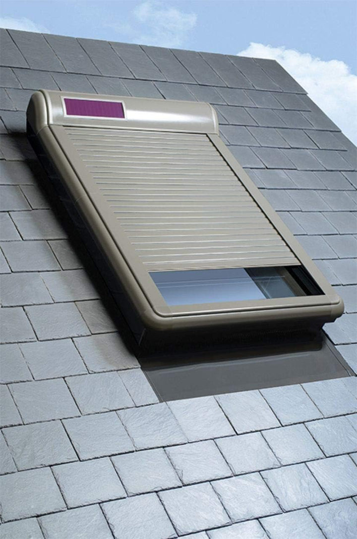 Fakro Sparpaket Dachfenster PTP-V U3 mit Solar Rollladen ARZ Solar und Eindeckrahmen (114 x 140, Ein