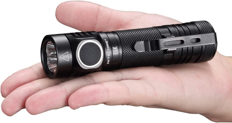 NITECORE E4K - 4400 Lumen, Akku über USB ladbar