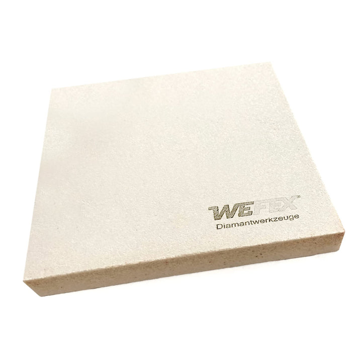Schärfstein für Diamantbohrkronen und Diamanttrennscheiben 300 x 300 x 30 mm Körnung 60/80 Mesh