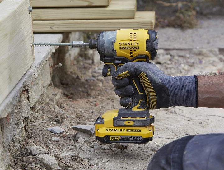 Stanley FatMax 18V 3-Gang Akku-Schlagschrauber SFMCF820D2K (2.0Ah, max. Drehmoment 190 Nm, bürstenlo