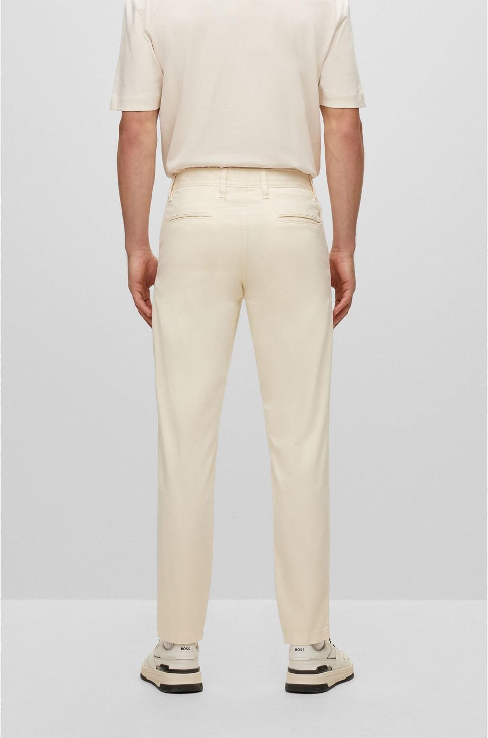 BOSS Herren Schino-Taber-1 D Tapered-Fit Chino aus überfärbtem Baumwoll-Satin mit Elasthan-Anteil 35