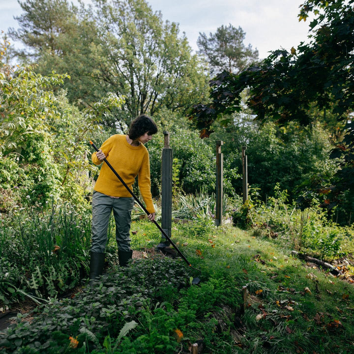 Fiskars Universal-Gartenrechen mit 12 gebogenen Zinken, Breite: 41 cm, glasfaserverstärkter Kunststo