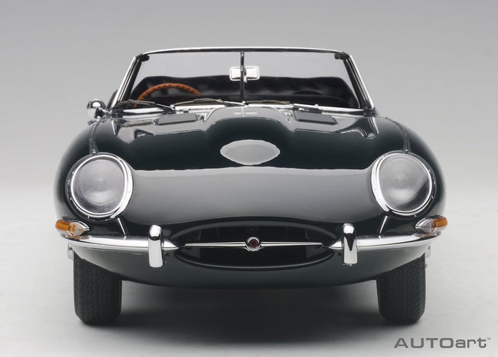 AUTOart 73604 Jaguar - E-Type Roadster Serie I 3.8 Miniaturmodell aus der Sammlung, grün