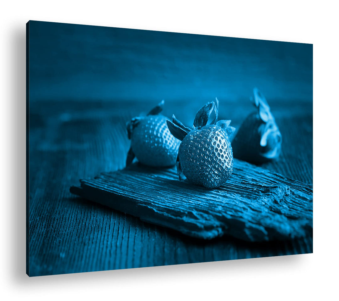 deyoli drei appetitliche Erdbeeren Format 80x60 Effekt: Monocrome Blau als Leinwandbild, Motiv ferti