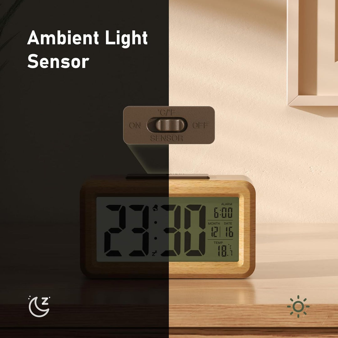 HERMIC Wecker Digital aus Holz mit Grossem LCD-Display, Datum, Temperatur, Automatischem Lichtsensor