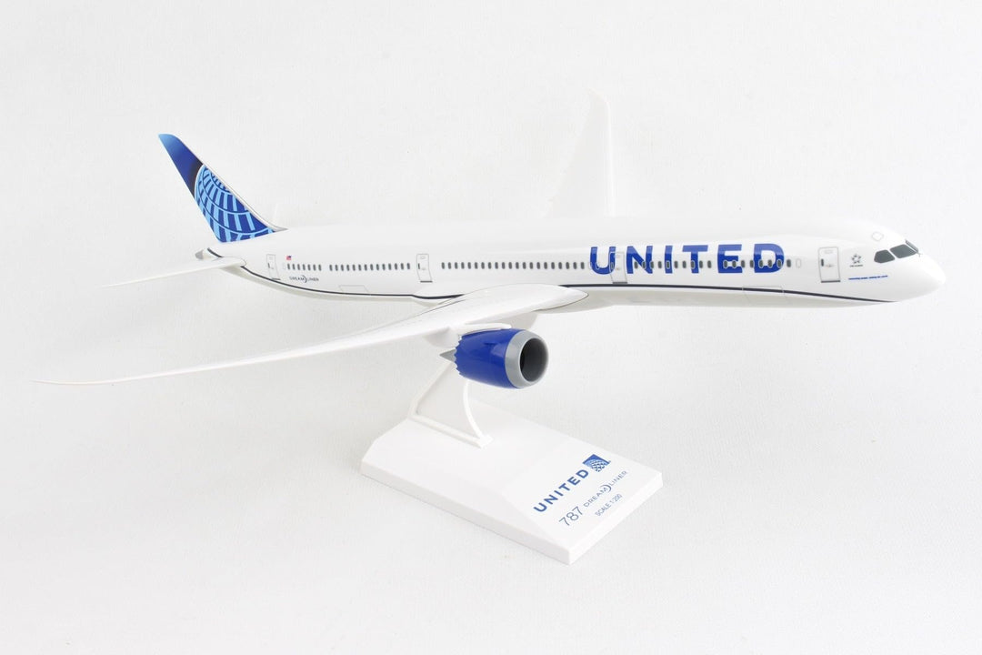Skymarks United Airlines Boeing 787-10 &