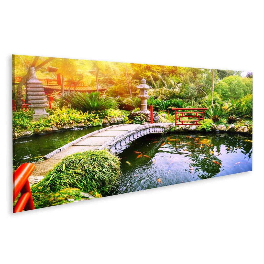 islandburner, Bild auf Leinwand Japanischer Garten mit schwimmenden Koi-Fischen im Teich. Naturhinte