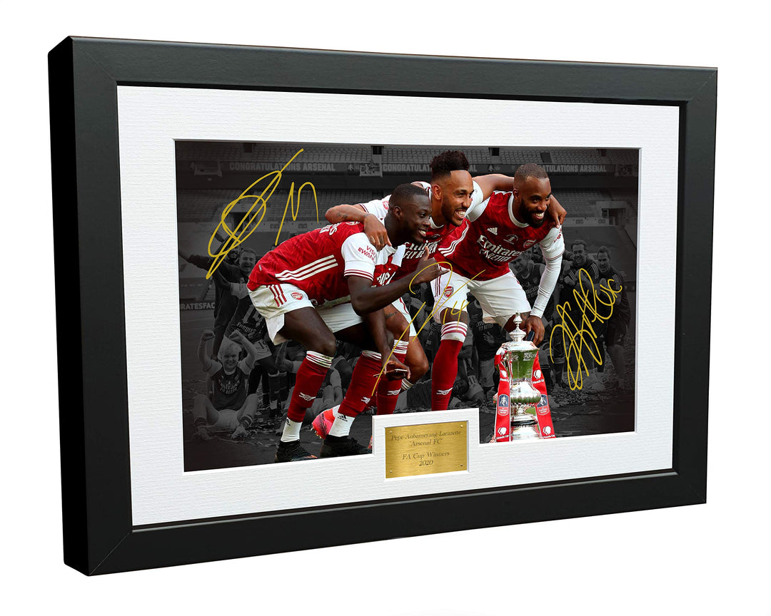 A4 signiert "2020 FA Cup Winners" Alexandre Lacazette Pierre-Emerick Aubameyang Pepe Arsenal FC Auto