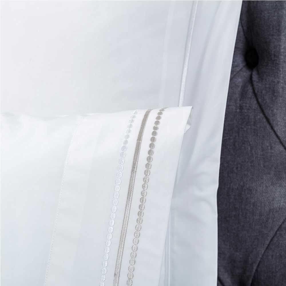 COTTON ARTean Bettwäsche-Set, bestickt, 100 % Baumwolle, Fadenzahl 200, Modell Gold, Weiss, Bett 135