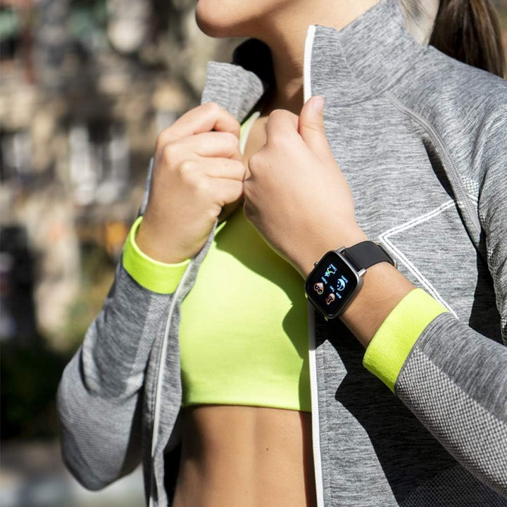 Radiant Manhattan Smartwatch Kollektion Schwarz mit Silikonband IP68 35 mm RAS10101, Schwarz, Streif
